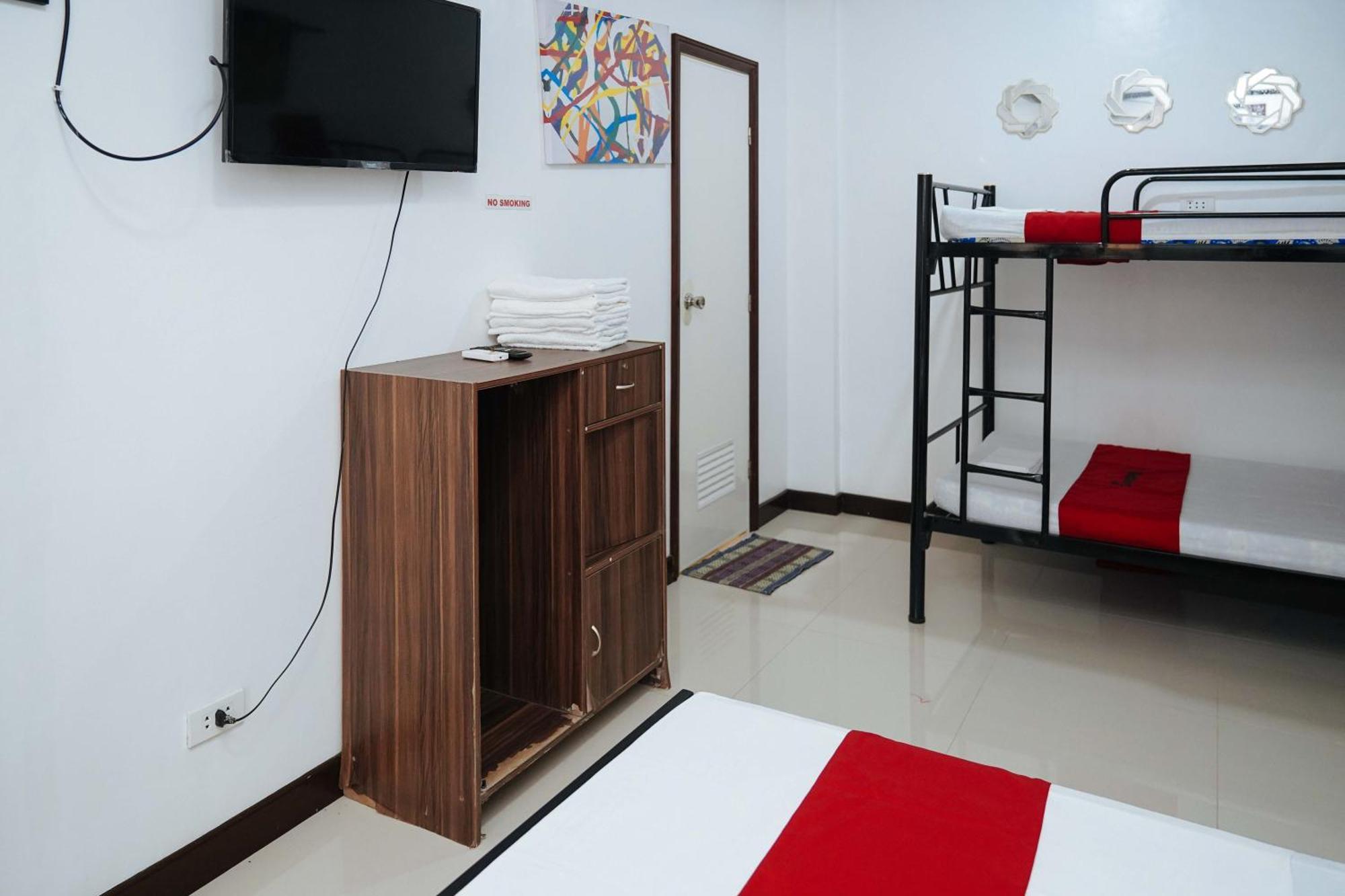 Reddoorz Plus At Billy'S Resort Oslob Exteriér fotografie